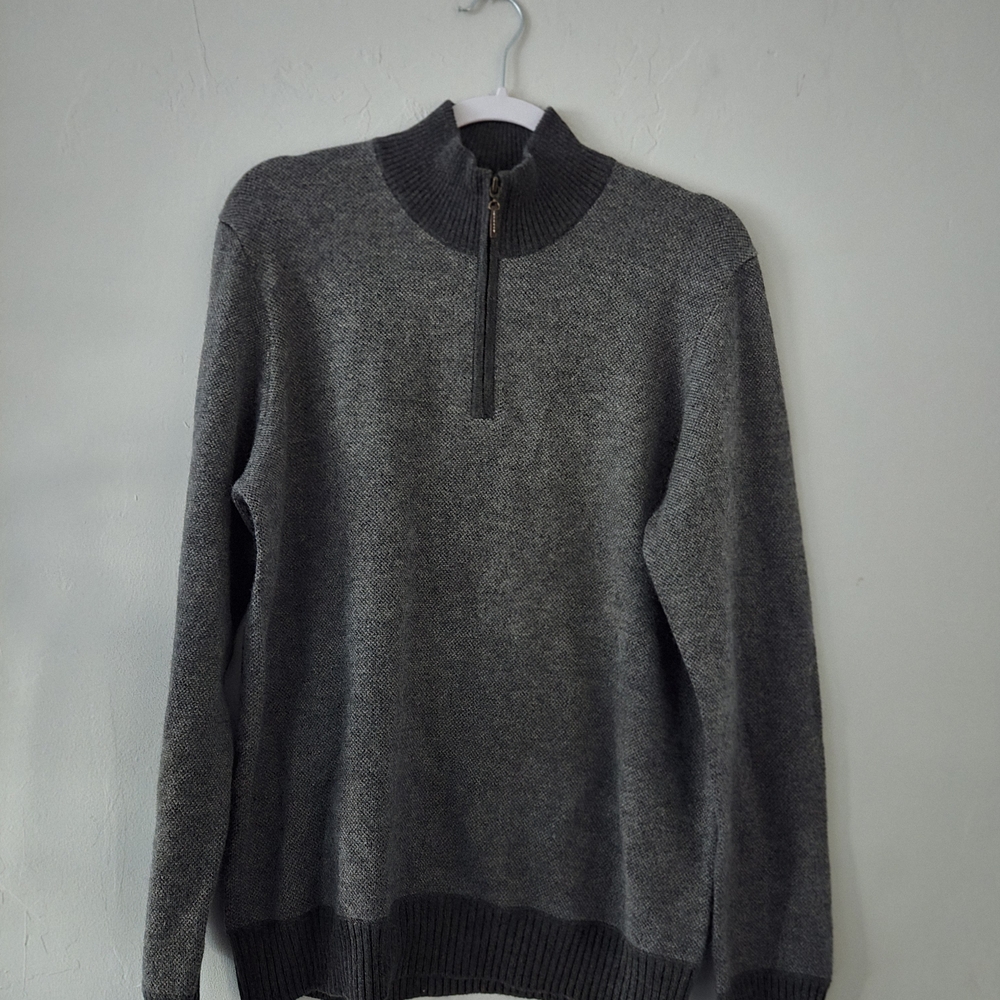 J. McLaughlin Gray Zip Up Sweater Timeless Knit Design
